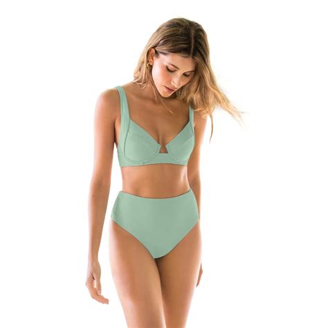 Leonisa Bikini En Textura Acanalada Panty Tiro Alto Y Top Con Arcos LEONISA Falabella