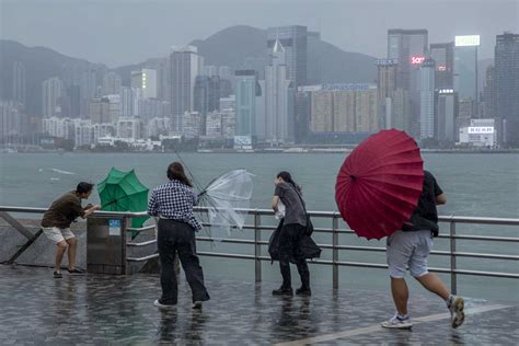 超強颱風「蘇拉」吹襲香港，或為1962年後最強風暴之一｜whatsnew｜端傳媒 Initium Media