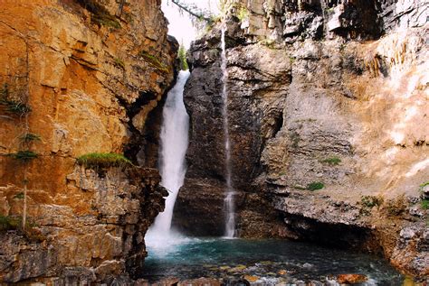 Wallpaper Pemandangan Air Terjun Batu Alam Kanada Aliran