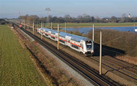 Während am 04.02.17 der IC 2447 mit 146 574 gen Dresden unterwegs ist ...