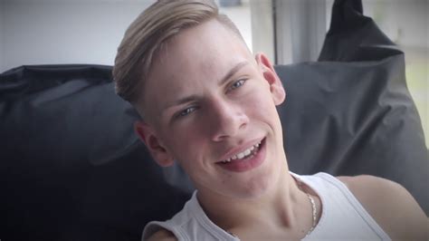 Gio Swikker Laat Je Gaan Offici Le Videoclip Youtube