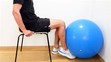 Vidéo d exercice Renforcement quadriceps isométrique avec Swiss Ball