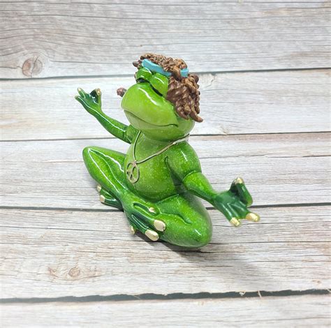 Funny Garden Frog Statues