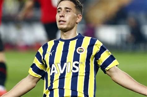 Fenerbah E De Emre Mor I In Yolun Sonu G R Nd