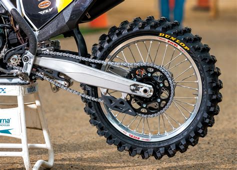 Mxa Team Tested Dunlop Geomax Mx Scoop Tire Motocross Action Magazine