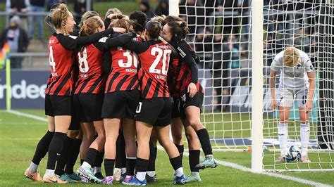 Frauen Bundesliga Eintracht Frankfurt Erstmals Auf Champions League