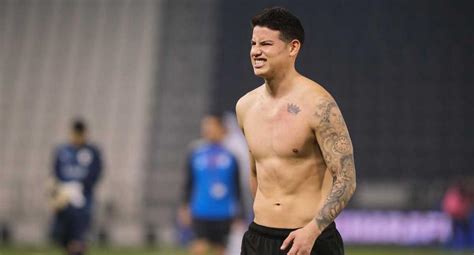 James Rodr Guez Acab Con Molestias F Sicas Tras Jugar La Fecha Fifa