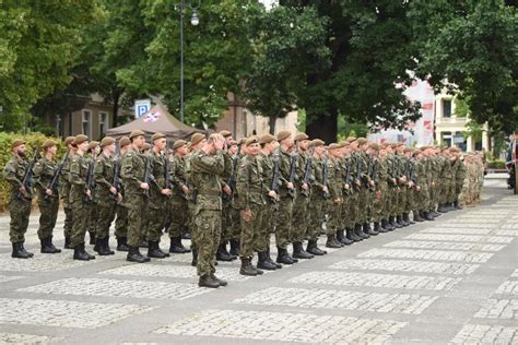 Powołania do wojska Sprawdź ile zarabia żołnierz w Wojsku Polskim