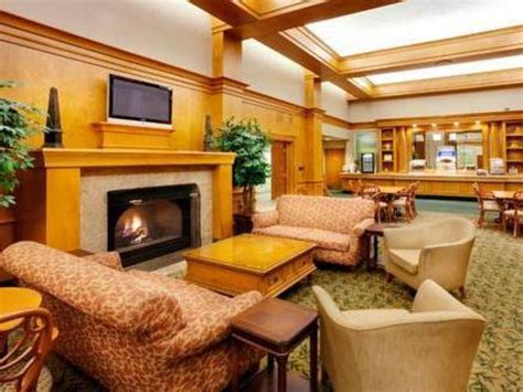 Holiday Inn Express Hotel & Suites Warwick-Providence Airport in ...