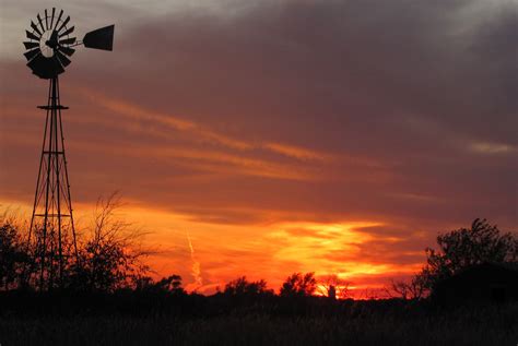 Windmill Sunset An Old Windmill At Sunset Photography Pinterest