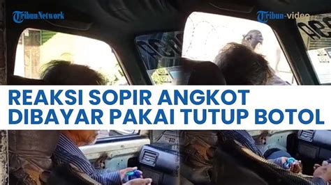 Viral Momen Pilu Seorang Kakek Bayar Angkot Pakai Tutup Botol Begini