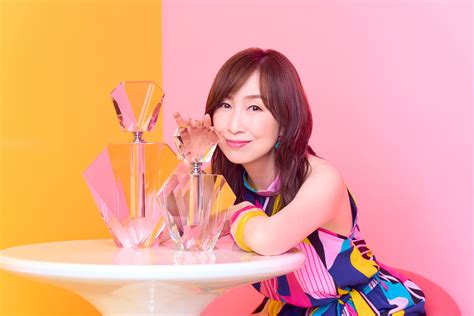 森口博子が34年ぶりビキニ姿をcdジャケットで披露 ニューアルバム『anison Covers 2』リリースが決定 Spice エンタメ特化型情報メディア スパイス