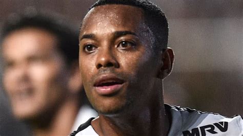 Defesa De Robinho Entra Recurso Para Diminuir Pena Do Ex Jogador