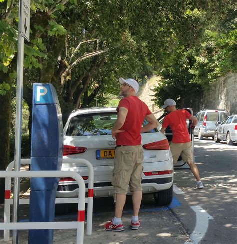 Parcheggi Le Strisce Blu Ora Tornano A Pagamento