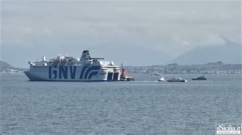 Via Al Trasbordo Dei Migranti Dalla Sea Watch Gelarda L Ennesimo