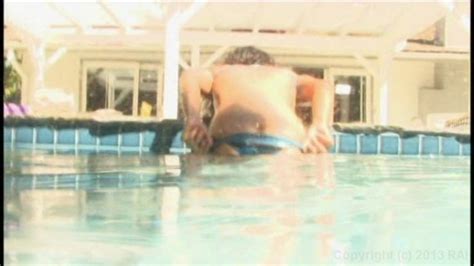 Hot Chick Taking Sunbath Before Fuck From L G S Big Booty City 2 2007 By West Coast