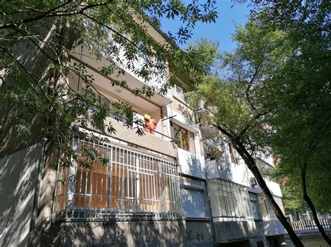 Вижте как бе преобразена стара сграда на ул."Поп Грую"