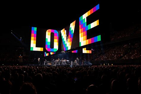 Roger Waters This Is Not A Drill Live From Prague