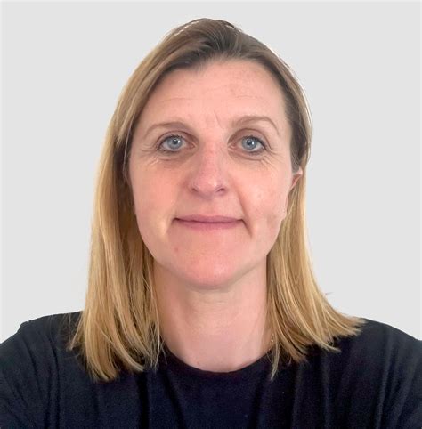 Transit Guide: Line 8 Service in London and South East 16