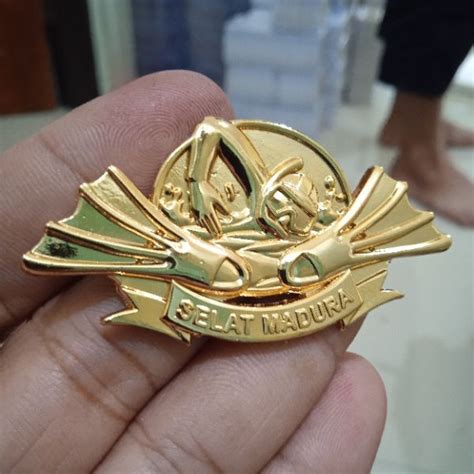 Jual Brevet Wing Pin Pdh Selat Madura Tni Al Shopee Indonesia