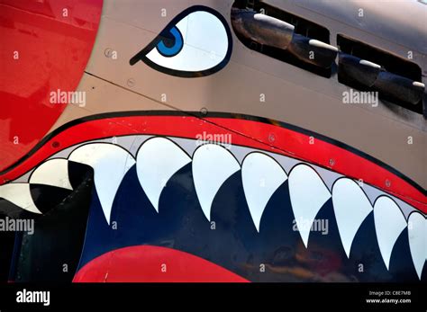 Nose art sur Curtiss P 40N Warhawk Warhawk au Musée de l Aviation à l