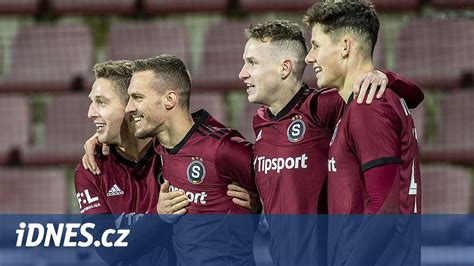 Sparta nabídkou od rivalů už nepohrdla nejbližší los však hraje proti