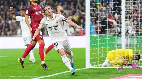 Real Madrid Sevilla Luka Modric Lucas Vazquez And Federico