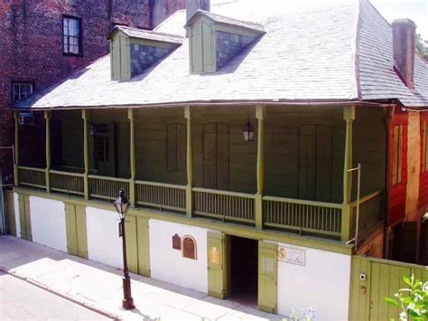 French Quarter History & Architecture Tour - TripShock!