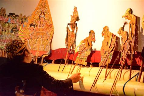 Indonesia Wayang Wong Performance Theatrical Dance Culture Editorial