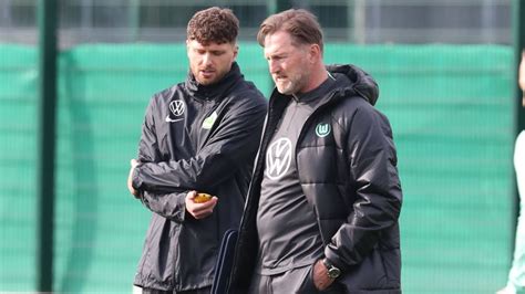 Hasenhüttl Erklärt Das Trainerteam Darum Holte Er Seinen Sohn Nach