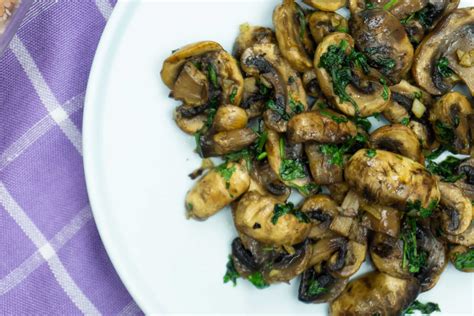 How To Steam Mushrooms Step By Step Guide Let S Foodie