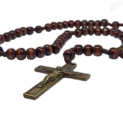 Quanto É Um Terço De 1800 - Terço de Madeira Nossa Senhora Aparecida com Cruz Metálica e Medalha ...