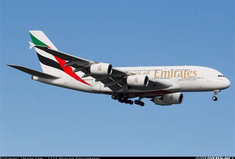 Airbus A380-842 - Emirates | Aviation Photo #7526325 | Airliners.net