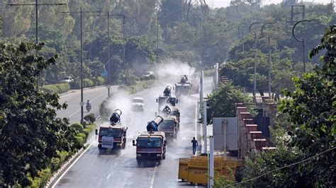 Delhi's air quality plunges to 'severe' category, first time this ...