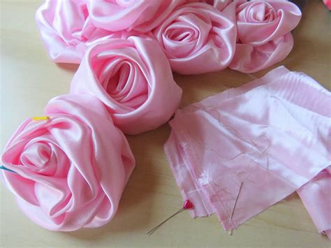 How To Tutorial Easy Ways To Make Fabric Rose Diy Spice It Up With Dori