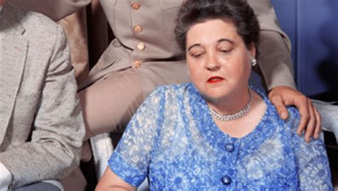 Gladys Presley: Wikipedia, Wiki, Cause of Death, Parents, Siblings, Age ...