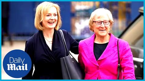 Liz Truss arrives for leadership hustings in Leeds with her mum ...