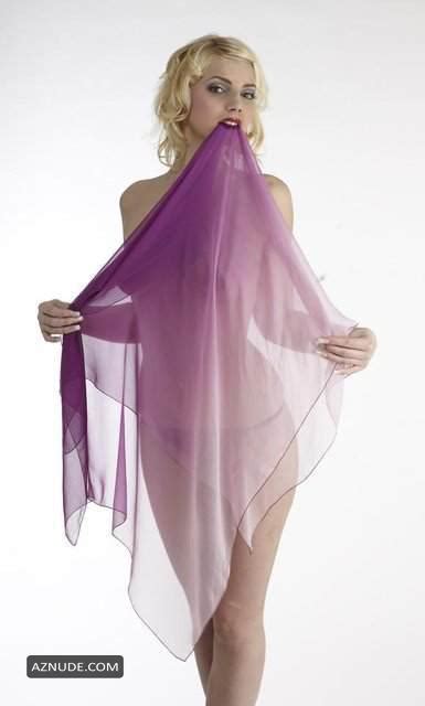 NADEGE LACROIX Nude AZNude