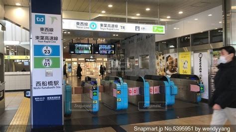 西船橋駅改札口の写真・画像素材 5395951 Snapmart（スナップマート）