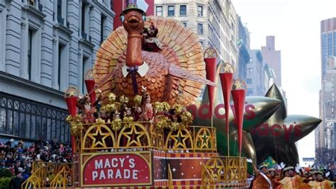 Tradicional Desfile del Día de Acción de Gracias de Macy s asombró a