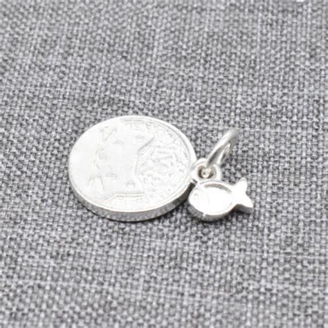 Pcs Of Sterling Silver Cat And Fish Circle Charms For Bracelet