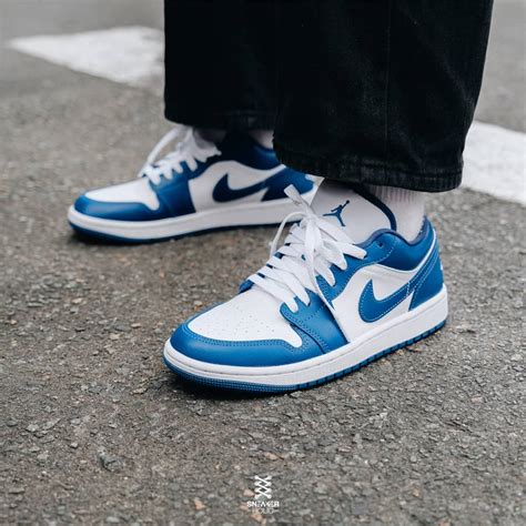 Regenerativ Dynamik Bluten Jordan 1 Low Marina Blue On Feet Politik