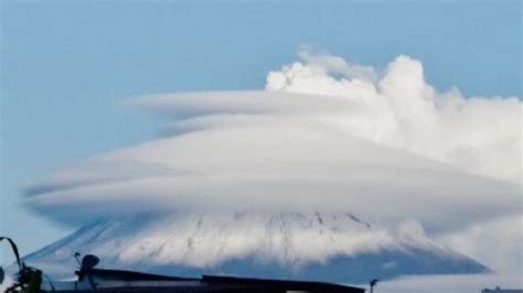 Ovnis En El Popocat Petl Captan En Video Nubes Raras Y Ruidos De