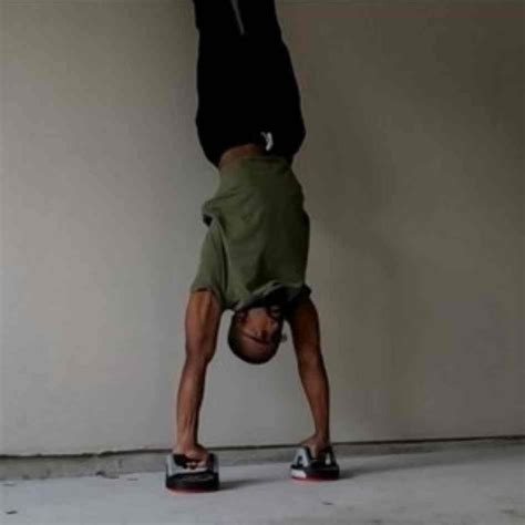 Handstand Push-up Progressions: getting to your first