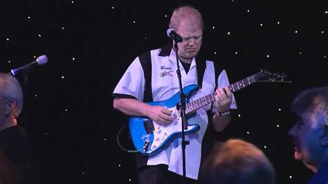 Bruce Wallace On The Guitar Youtube