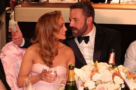 Ben Affleck And Jennifer Lopez Golden Globes See Their Red Carpet