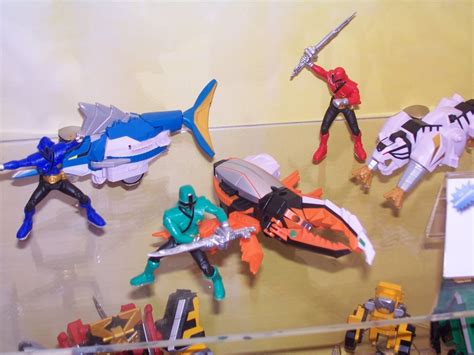 Power Rangers Samurai figures and accessories