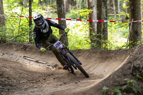 La Gruyère VTT Hot Trail Series à La Berra photos Thomas Delley