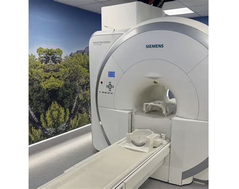 Siemens Essenza 1 5T MRI