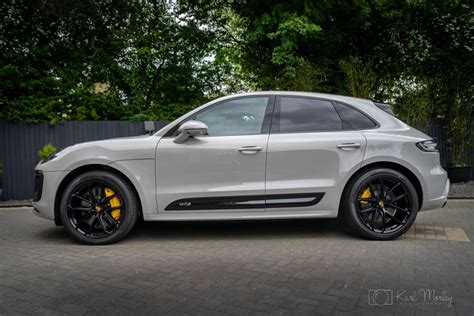 22 GTS Collection Day Crayon Carbon Ceramics Porsche Macan Forums